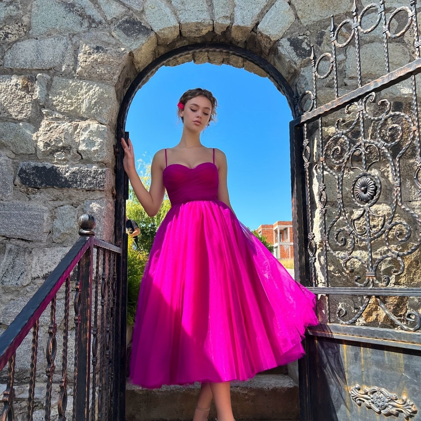 Women'S Elegant Off-the-Shoulder Tulle Evening Gown - Mid-Length Solid Color Formal Dress with Ruched Chest & Flared Skirt for Weddings, Prom, Bridesmaid, Wedding Guest Dress, Sophisticated Craftsmanship