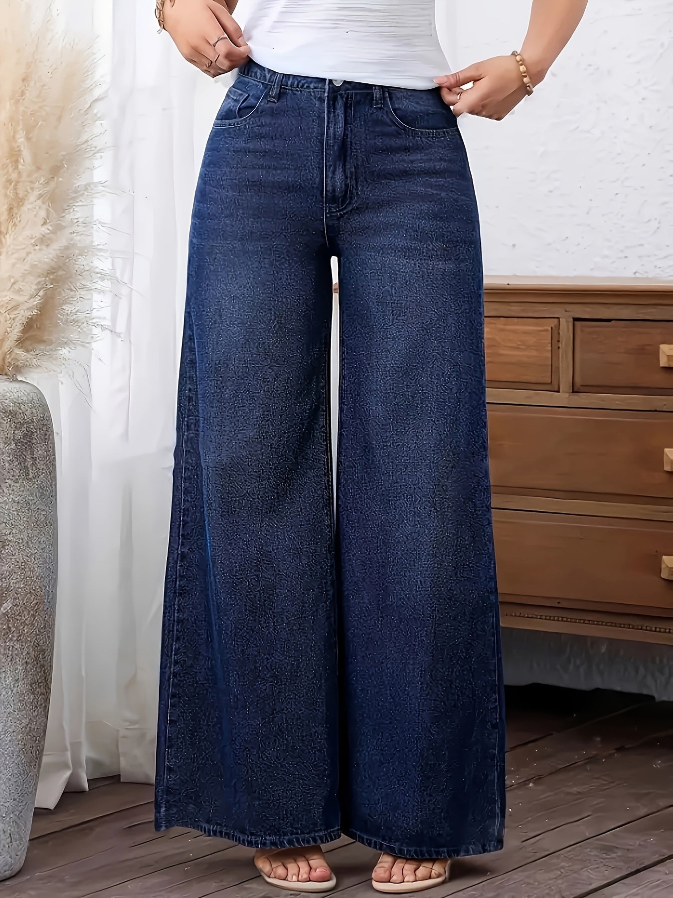 Women's Plus Size High-Waisted Wide Leg Jeans, Casual Denim Pants with Medium Stretch, Solid Color Washed Fabric, All-Season Comfort, Plus Size Jeans