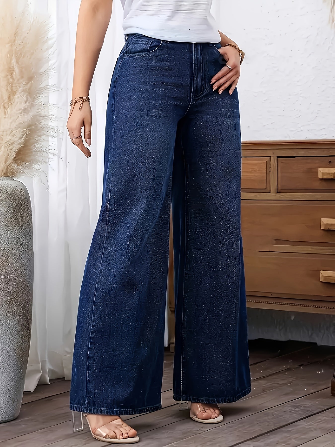Women's Plus Size High-Waisted Wide Leg Jeans, Casual Denim Pants with Medium Stretch, Solid Color Washed Fabric, All-Season Comfort, Plus Size Jeans